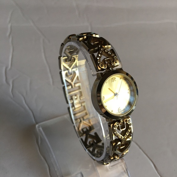 clock Allude🌷 - Picture 6 of 16